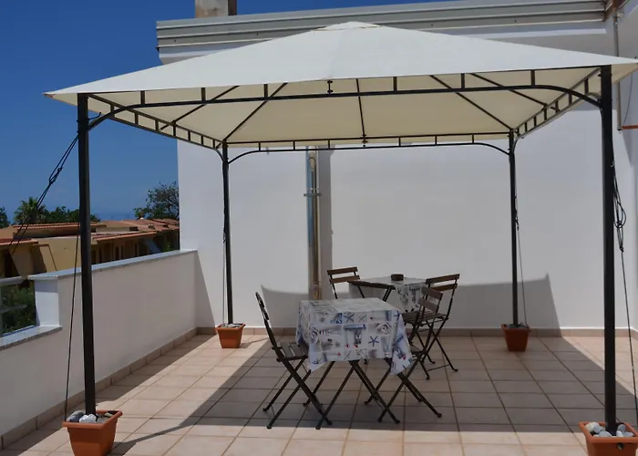 Al Bianco Loto プラーイア・ア・マーレ